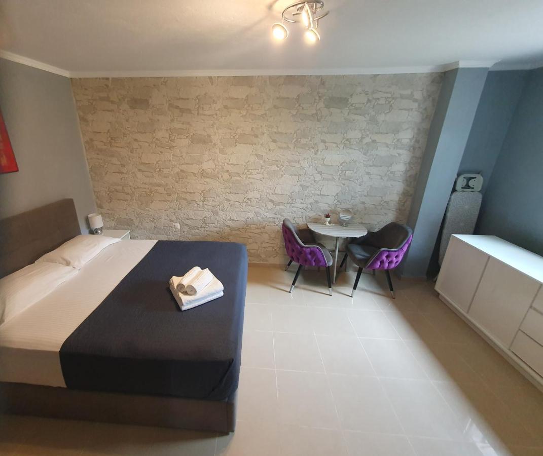 Dave Apartment 尼基季 外观 照片